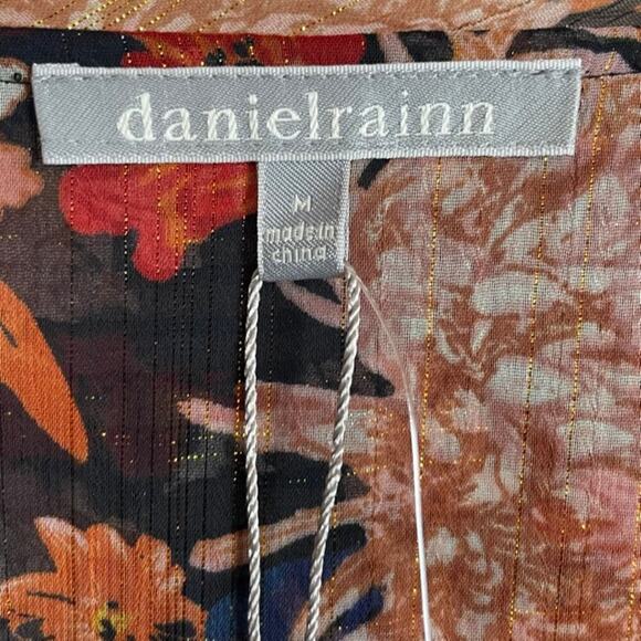 NWT Daniel Rainn Long Sleeve Pleated Top Sz M Black Floral Metallic Stripes - Picture 3 of 7